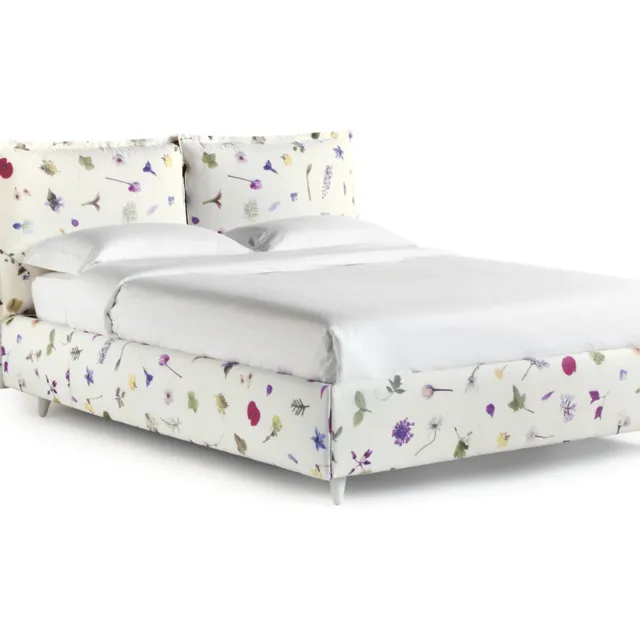 Letto in tessuto a fiori con contenitore So Wild di Noctis