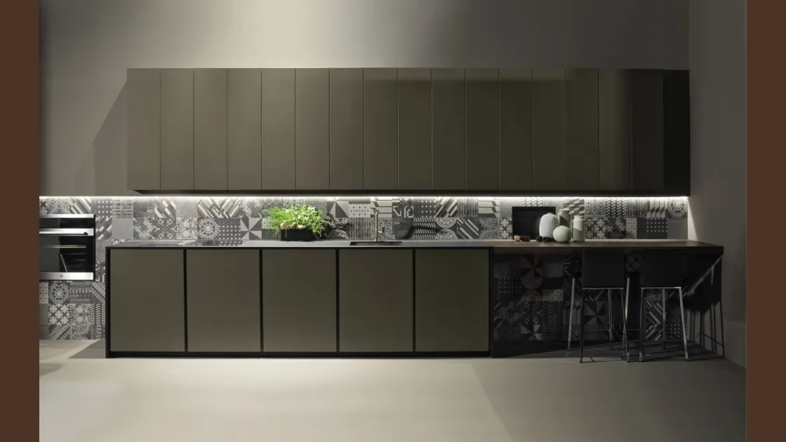 Cucina Design lineare Altea 08 in laccato opaco di Maistri